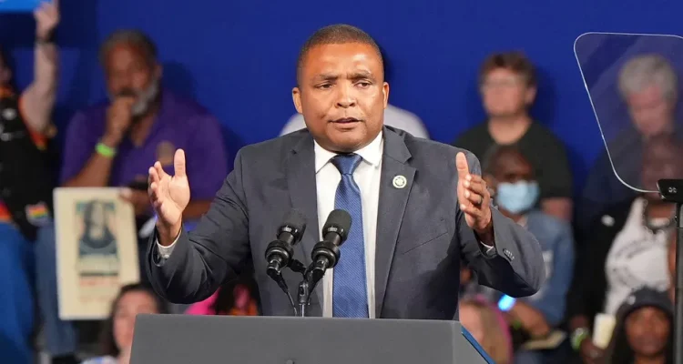 Democrats' Expensive Office Furniture Purchases Highlighted Amidst Midterm Elections