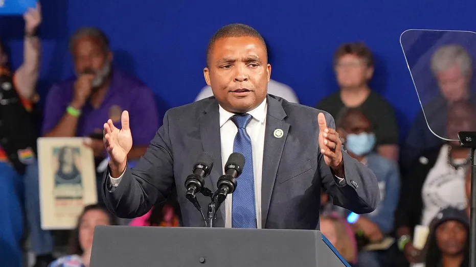 Democrats' Expensive Office Furniture Purchases Highlighted Amidst Midterm Elections