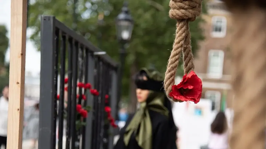 Iran Intensifies Executions of Activists Amidst Internet Shutdowns