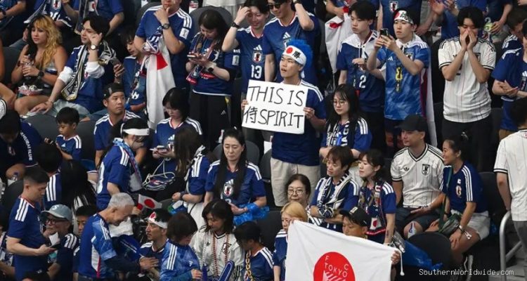 Japanese World Cup Fans and NFL Quarterback Tidy Stadium After Netherlands Draw