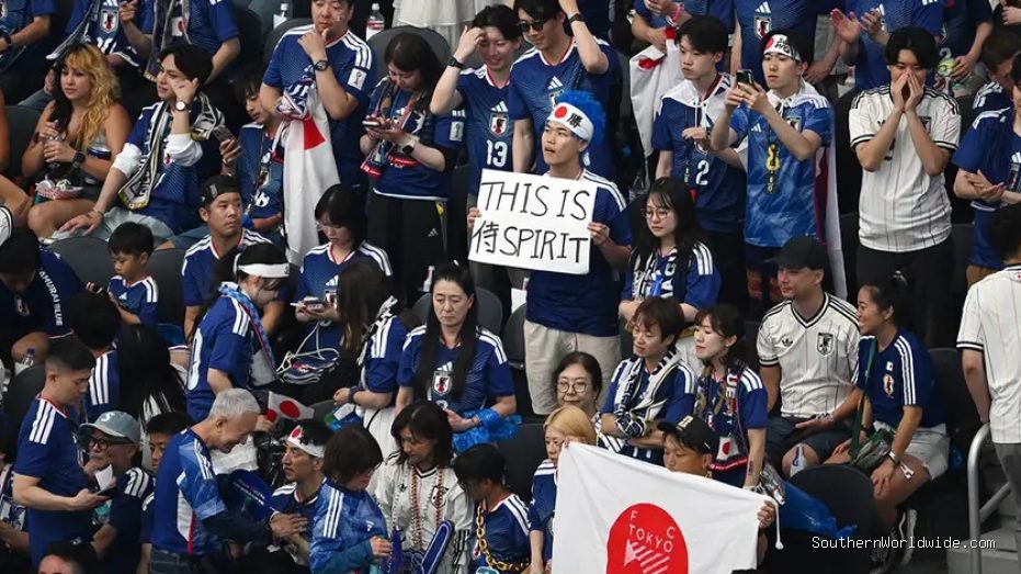 Japanese World Cup Fans and NFL Quarterback Tidy Stadium After Netherlands Draw