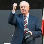 Lindsey Graham, Trump Ally, Defeats Anti-Establishment GOP Challenger
