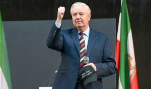 Lindsey Graham, Trump Ally, Defeats Anti-Establishment GOP Challenger
