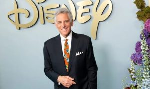 tv-anchor-reveals-alzheimers-diagnosis-on-final-broadcast-74576 TV Anchor Reveals Alzheimer's Diagnosis on Final Broadcast