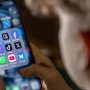 UK Plans to Ban Social Media for Under-16s, Starmer States