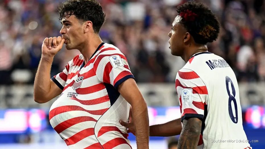 US Soccer Star Gio Reyna Announces Wife's Pregnancy Following World Cup Goal