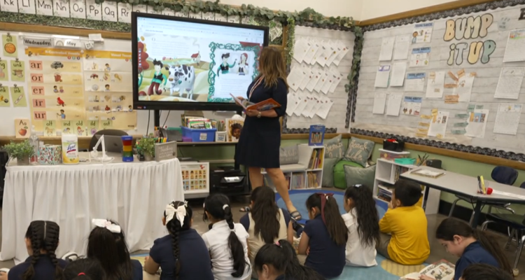 U.S. Teachers Take on Second Jobs Amidst Economic Hardship