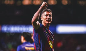A World-Class Signing!': Man United Icon Wants Lewandowski at Old Trafford