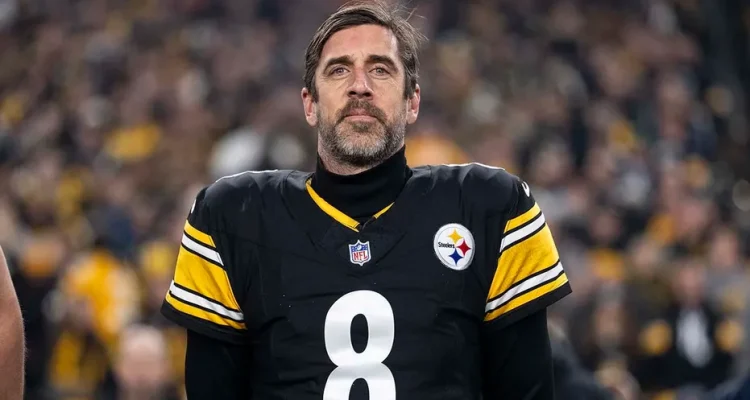 Aaron Rodgers' Weekend of Rumors: No Steelers Meeting, Decision Still Undecided