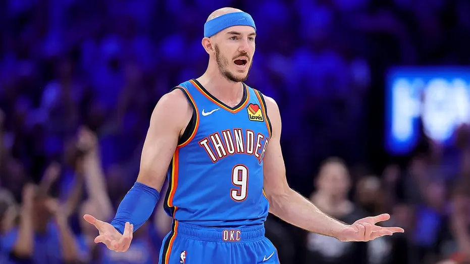 Alex Caruso Shoves Camera Away During Double Overtime Loss to Spurs