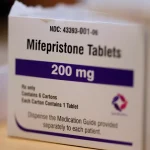 Alito temporarily reinstates FDA rule on mailing abortion pill