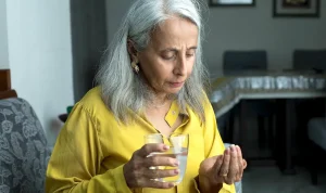 Alzheimer's Drugs Criticized as Ineffective in Major Review, but Support Remains