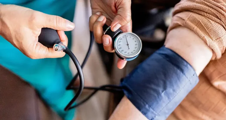 Ancient Chinese Movement Shows Promise for Home Blood Pressure Reduction, Study Finds