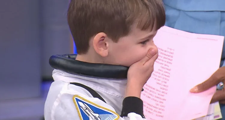 Artemis Crew Delivers Special Gift to Young Aspiring Astronaut
