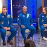 Astronaut Artemis dan Ron Howard Bercanda tentang Toilet Sambil Mengenang Dampak Film "Apollo 13