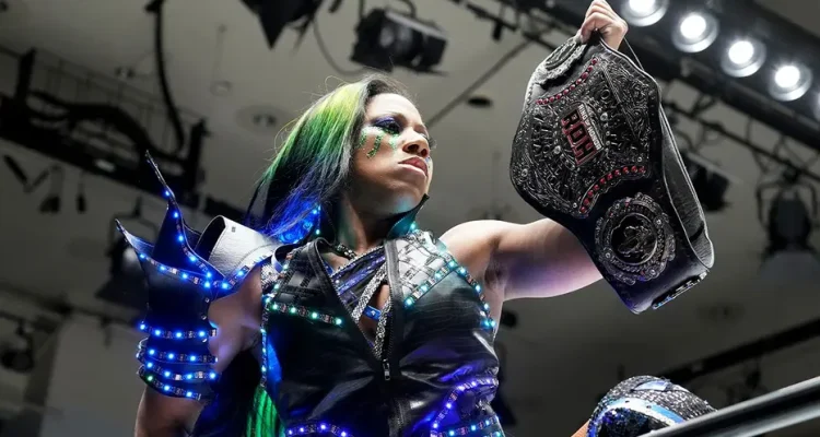 Athena Defends Title at Supercard of Honor, Aims for Legendary Reign