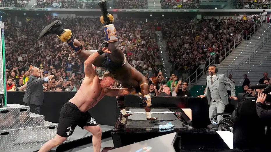 Brock Lesnar defeats Oba Femi in their second rivalry match at WWE Clash in Italy