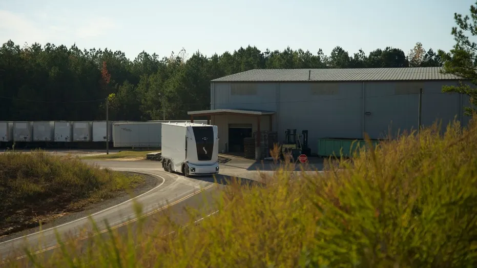 Cabless Electric Trucks Debut in Ohio