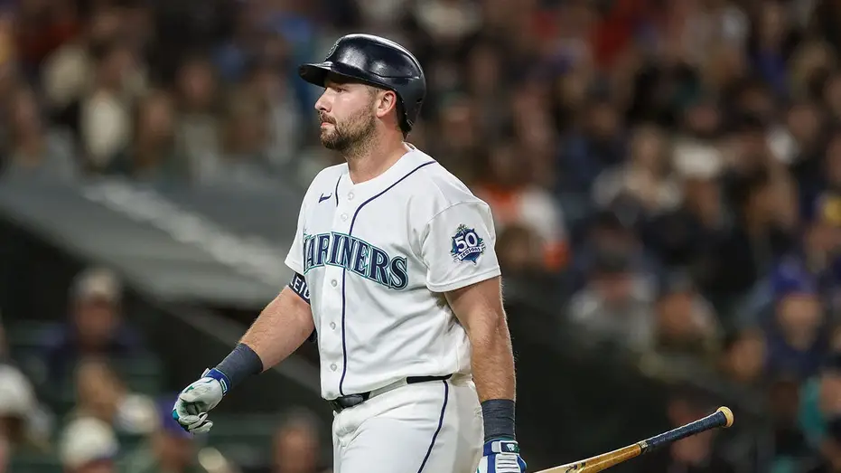 Cal Raleigh's Hitless Streak Reaches 36 At-Bats Amidst Catcher's Decline