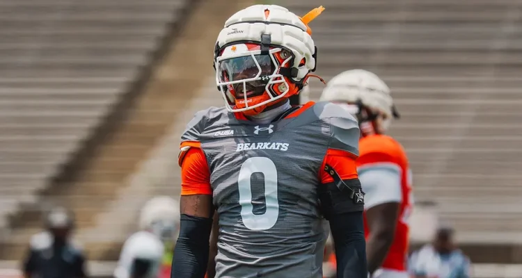 College Football Player William Davis Dies at 22
