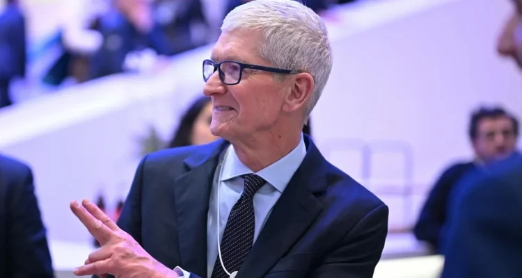 Cook's 15 Years as Apple CEO Conclude
