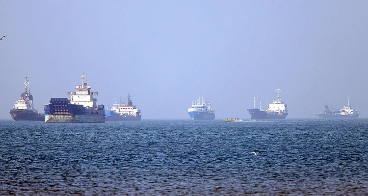 Creating a Demilitarized Zone in the Hormuz Strait: A US Imperative