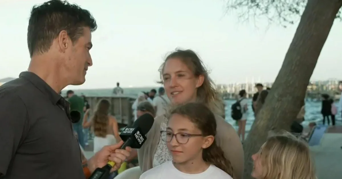 Crowds gather for Artemis II launch