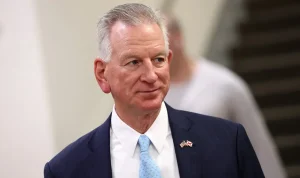 Democrats in Alabama Unite Behind Former Senator to Face Tuberville in November