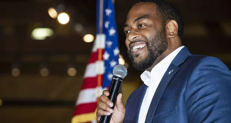 Democrats Pick Successor to McConnell, Challenge Trump-Backed Barr