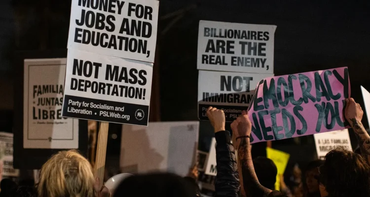 Democrats Rally on Immigration and Anti-ICE Sentiment Ahead of Midterms