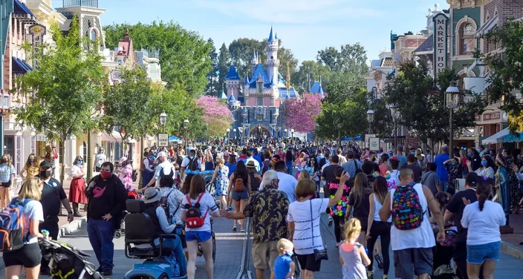 Disneyland Stays Open as Evacuation Area Narrows