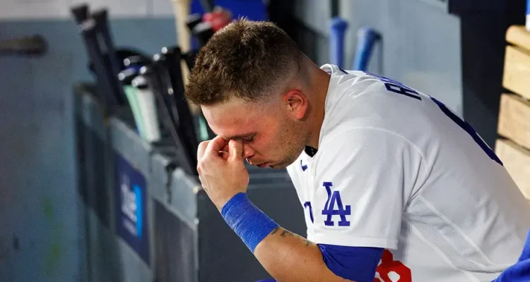 Dodgers Catcher Hits Himself With Bat After Strikeout