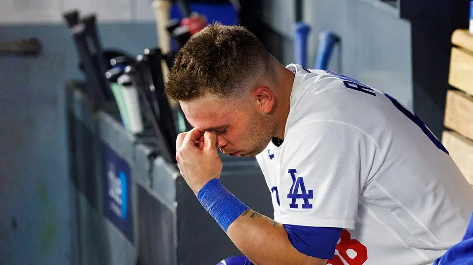 Dodgers Catcher Hits Himself With Bat After Strikeout