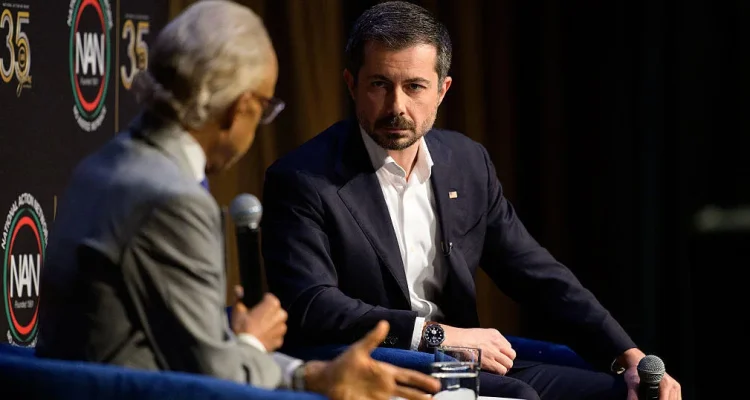 First Look at Potential 2028 Democratic Candidates at National Action Network Convention