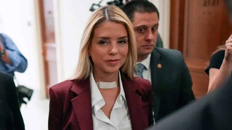 former-attorney-general-bondi-praises-trump-administrations-handling-of-epstein-87886 Former Attorney General Bondi Praises Trump Administration's Handling of Epstein Files