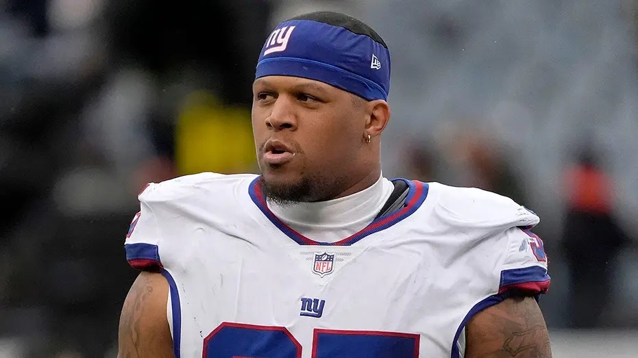 Giants' Key Defensive Tackle Suffers Season-Ending Achilles Injury in Practice