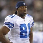 Hall of Fame receiver Terrell Owens accuses longtime manager of 'stealing' from him: 'Liar and a thief'