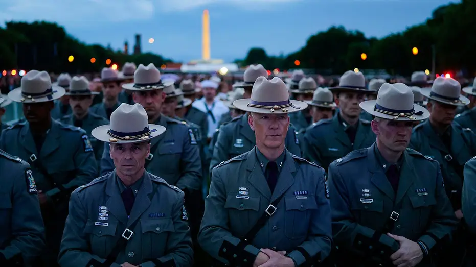 House Democrats Divided on Resolution Honoring Police