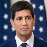 Kevin Warsh Takes Helm at the Fed, Facing a Major Hurdle