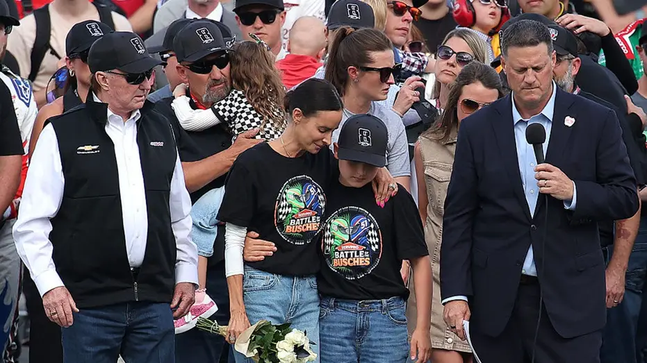 Kyle Busch's Family Honored by Drivers and Team Owners at Coca-Cola 600