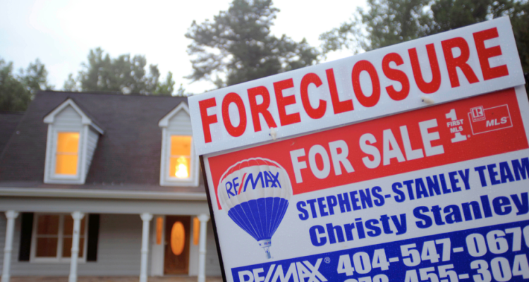 Midwestern State Sees Highest National Home Foreclosure Rate Amidst US Filing Surge