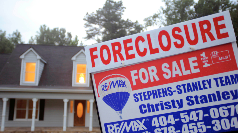Midwestern State Sees Highest National Home Foreclosure Rate Amidst US Filing Surge