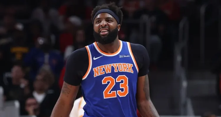 Mitchell Robinson's Broken Pinky Threatens Knicks' Finals Rotation Ahead of Game 1