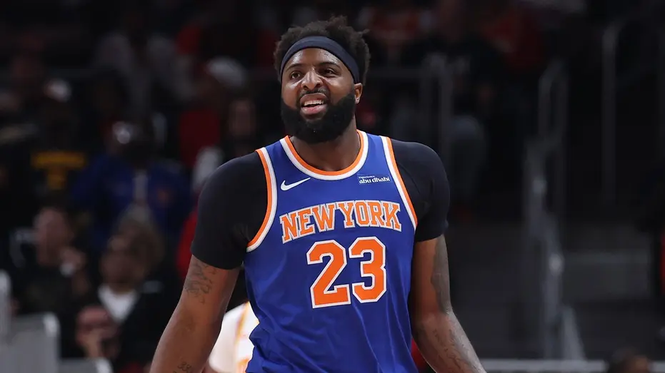 Mitchell Robinson's Broken Pinky Threatens Knicks' Finals Rotation Ahead of Game 1