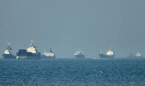 Navy Ships Diverted to Avoid Iranian Mine Threat
