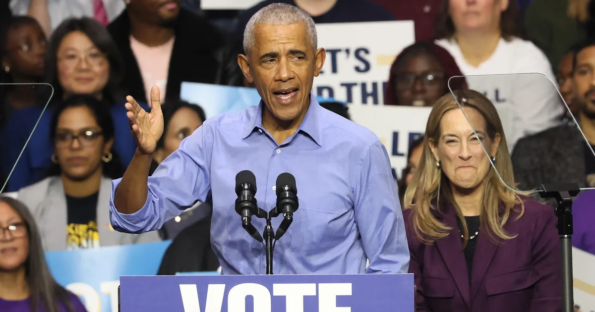 Obama urges voters to aid Virginia Democrats' redistricting before midterms