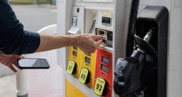Oil Prices Reach Wartime Highs, Brent Crude Surpasses $126 Per Barrel