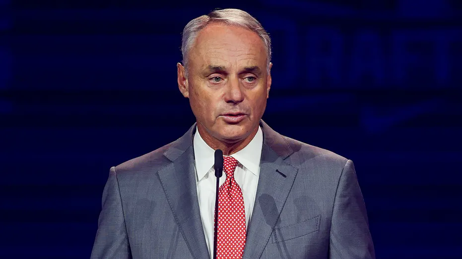 Owners' Proposal Includes Salary Cap, First Since 1994-95 Strike