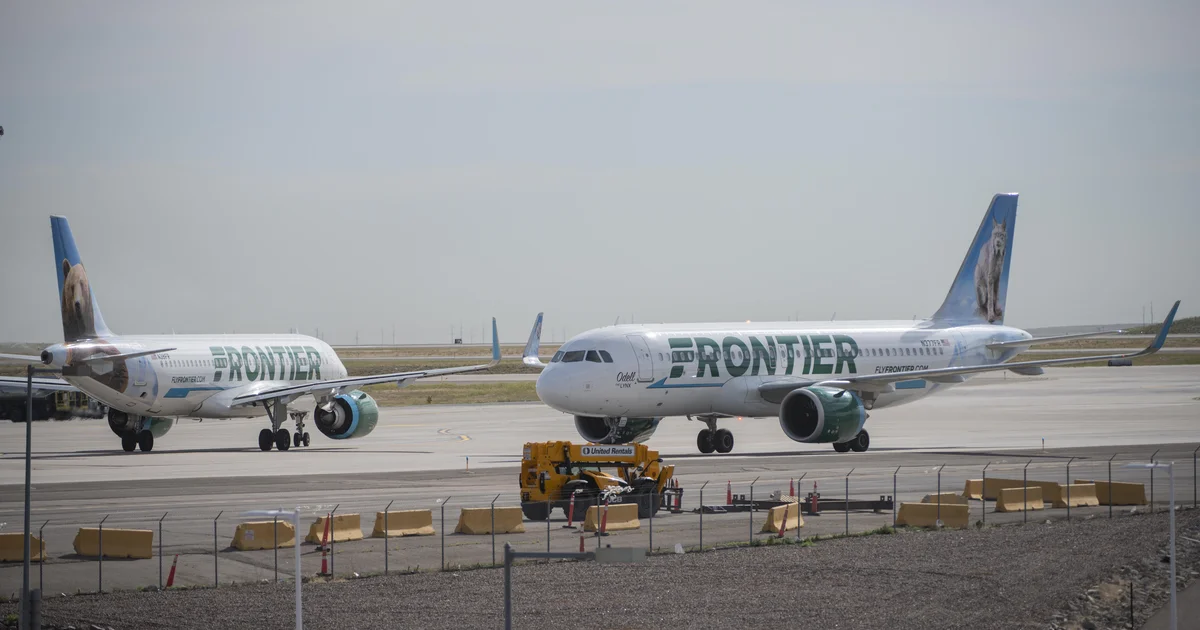 Pedestrian struck by Frontier plane departing Denver