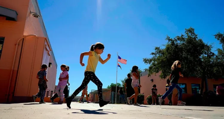 Pediatricians Advocate for Increased Recess Time for Children